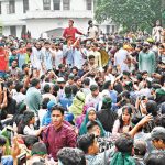 বিক্ষোভের মুখে বেঞ্চ হারালেন হাইকোর্টের ১২ বিচারপতি